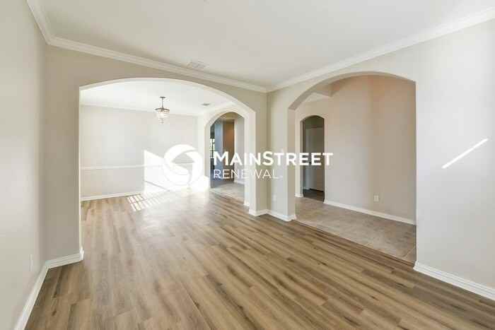 13673 Saddlewood Dr - Photo 2 of 16