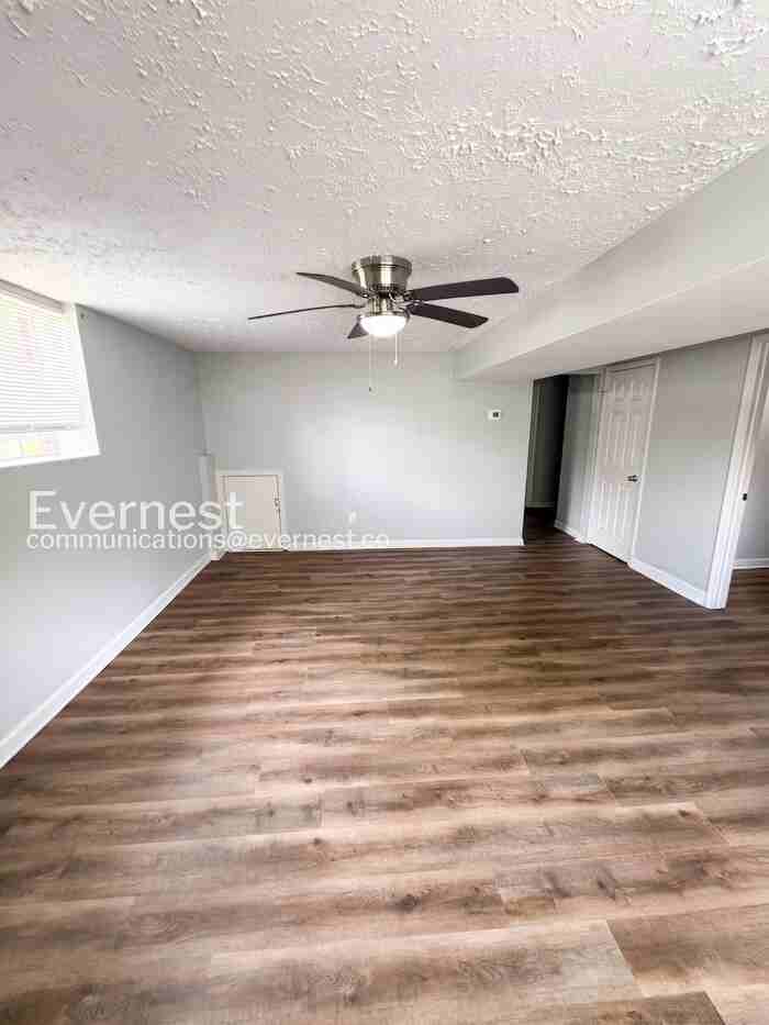 221 Whipporwill Way - Photo 4 of 23