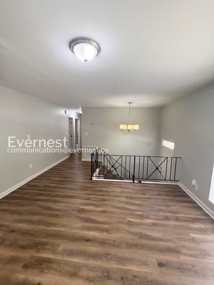 221 Whipporwill Way - Photo 6 of 23
