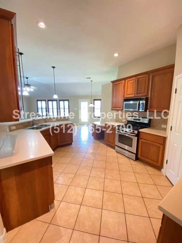 1013 Kensington Castle Trl - Photo 3 of 18