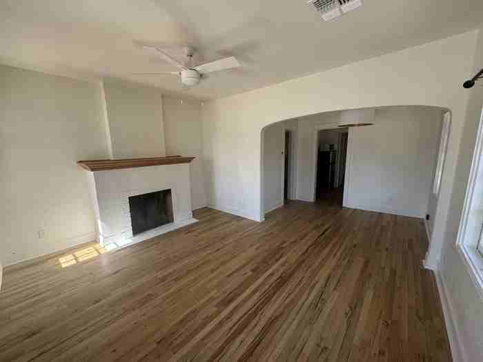 2045 N 11th St - Photo 4 of 8