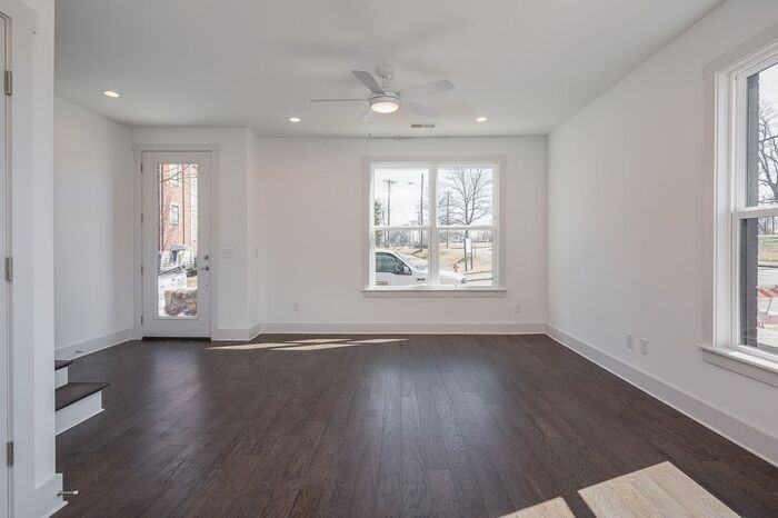 900 Meridian St #1 - Photo 6 of 17