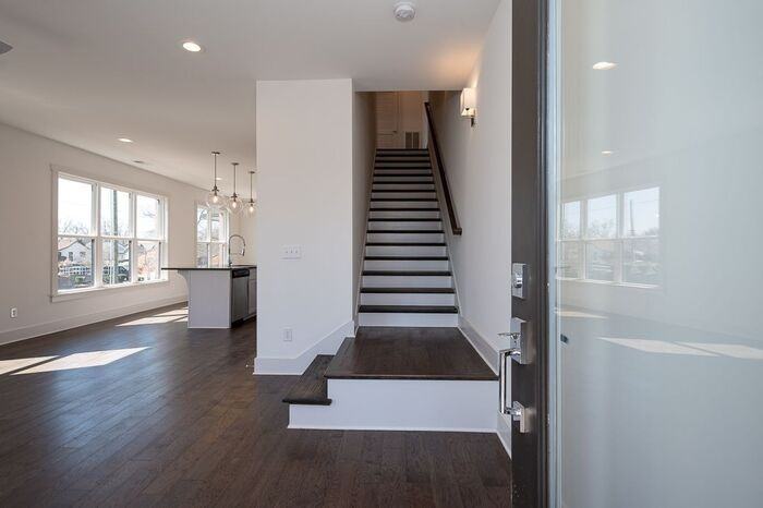900 Meridian St #1 - Photo 7 of 17