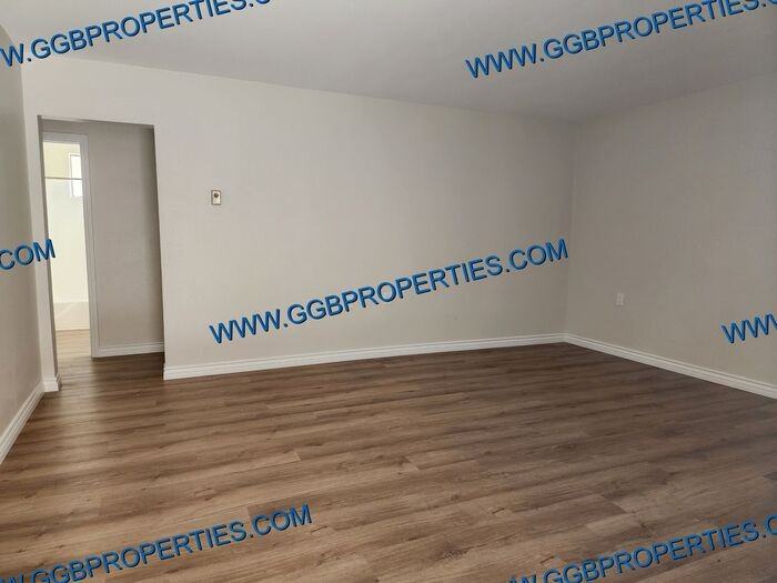 1084 E South St #1 - Photo 2 of 5
