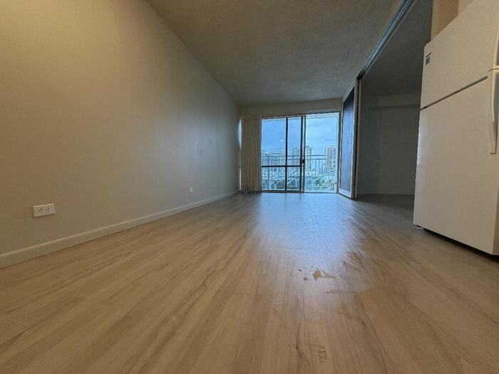 1655 Makaloa St - Photo 2 of 5