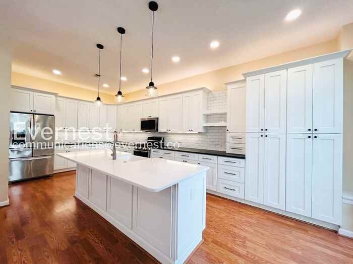 8348 Middle Ruddings Dr - Photo 2 of 25