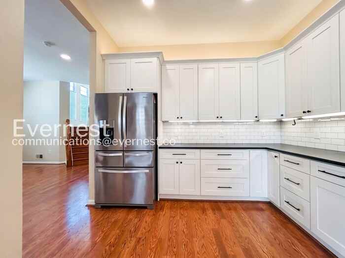 8348 Middle Ruddings Dr - Photo 3 of 25