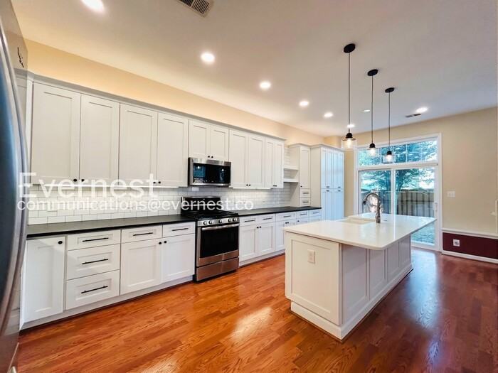 8348 Middle Ruddings Dr - Photo 4 of 25