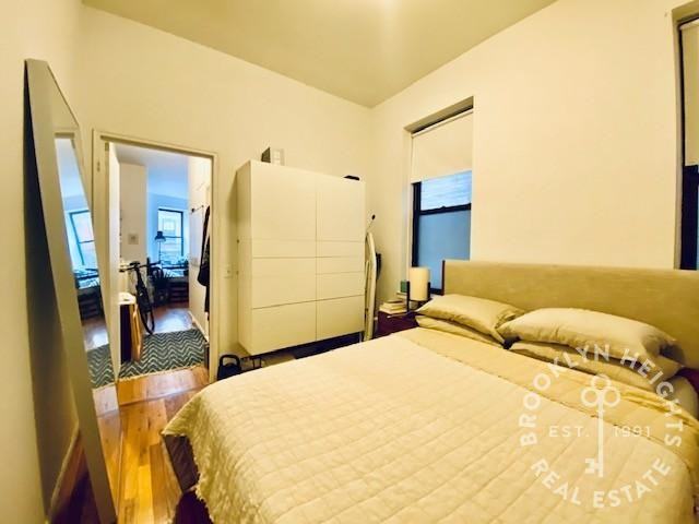 211 Clinton St #2A - Photo 5 of 7
