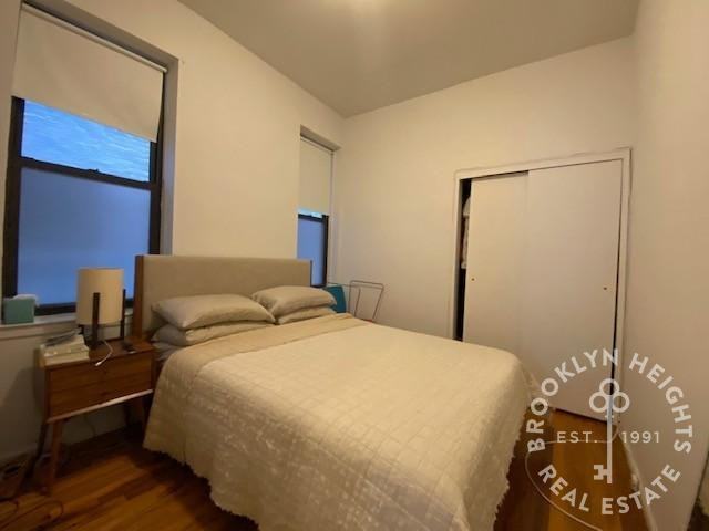 211 Clinton St #2A - Photo 6 of 7