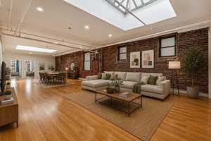 featured image of 535 Broadway #5A
