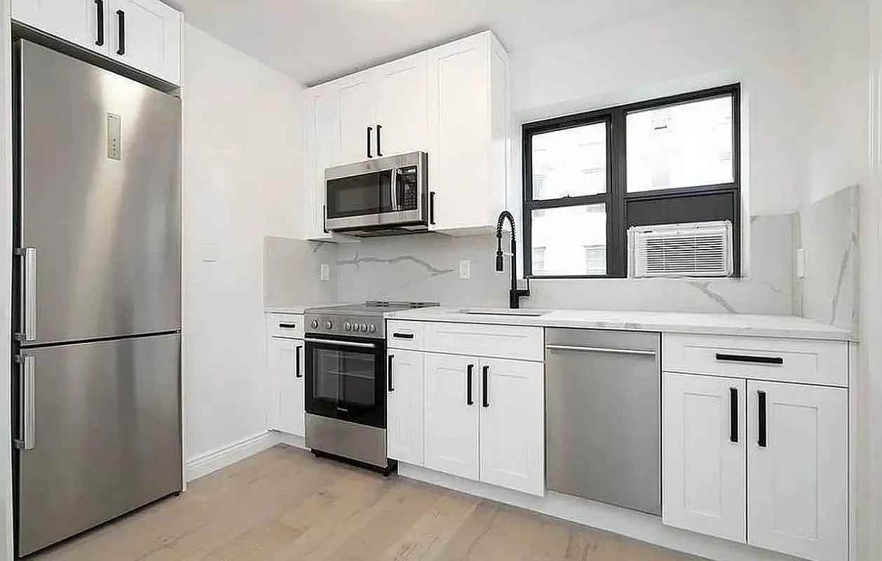 133 Ludlow St #3F - Photo 4 of 7