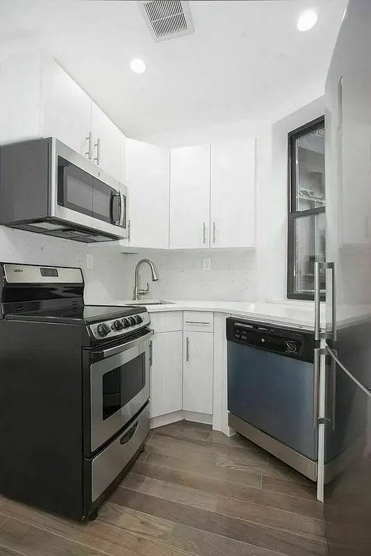 19 Eldridge St #13 - Photo 2 of 3