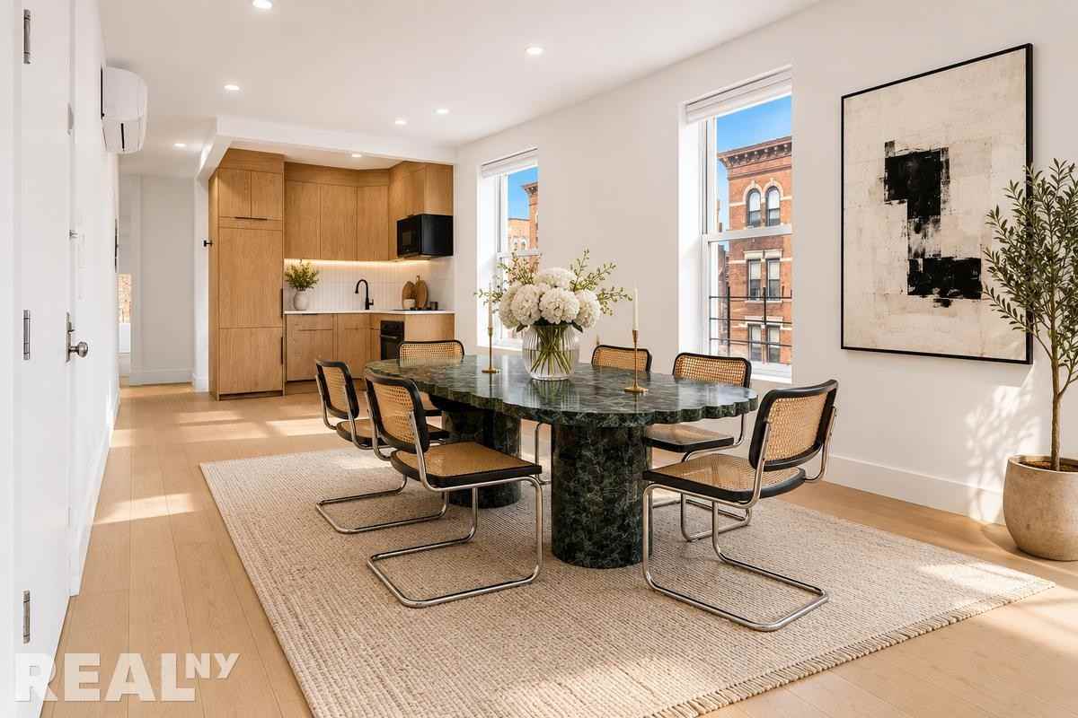 8th Ave #3L - Photo 2 of 8