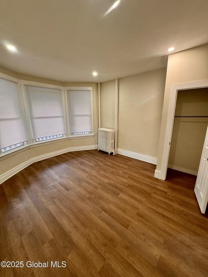 31 Bertha St #1 - Photo 4 of 7