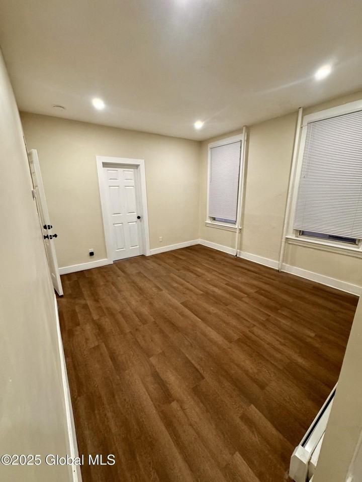 31 Bertha St #1 - Photo 6 of 7