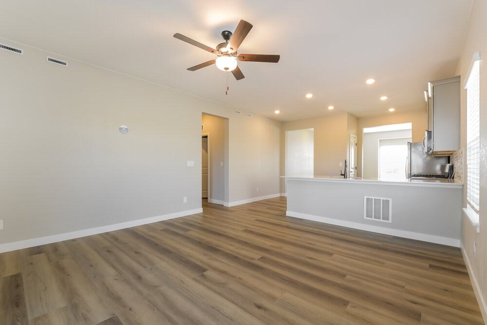 9466 Yampa Ct - Photo 4 of 16