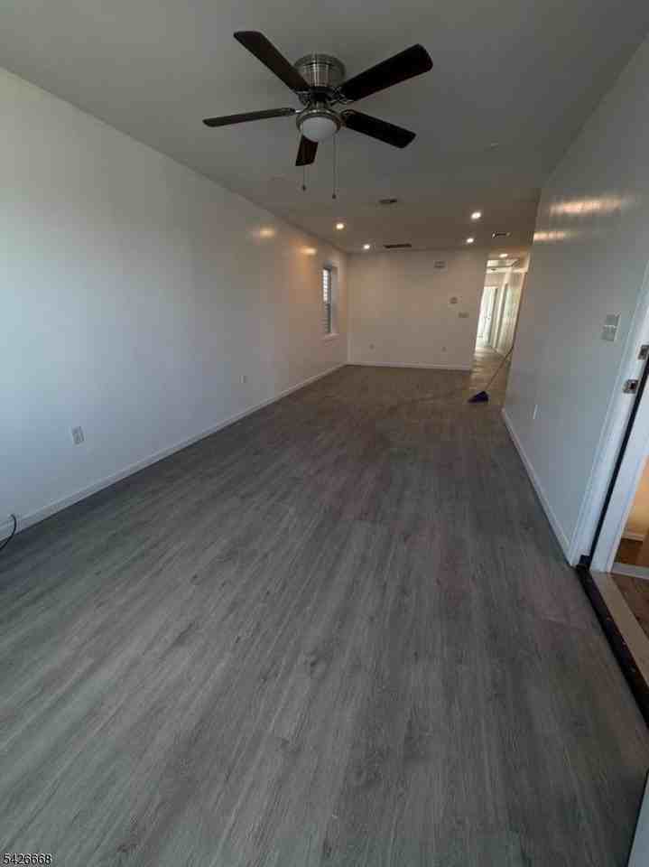 171 N 4th St - Photo 4 of 12