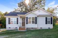330 W Holt St - Photo 1 of 1