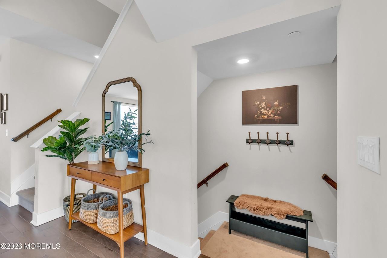 28 Kelly Way - Photo 4 of 39