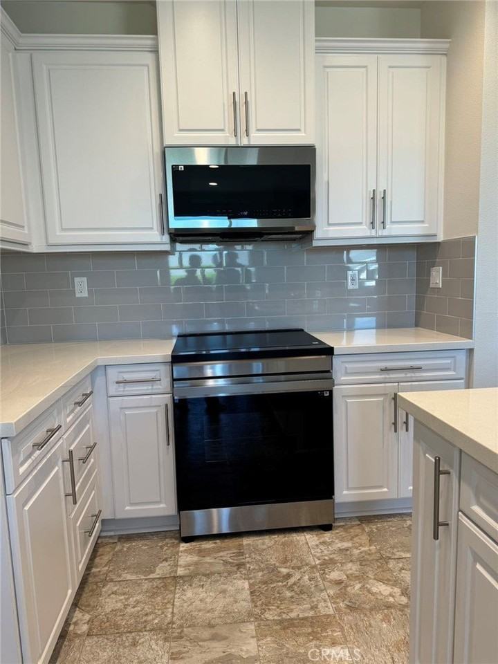 1096 N Ivory Palm Ln - Photo 3 of 12