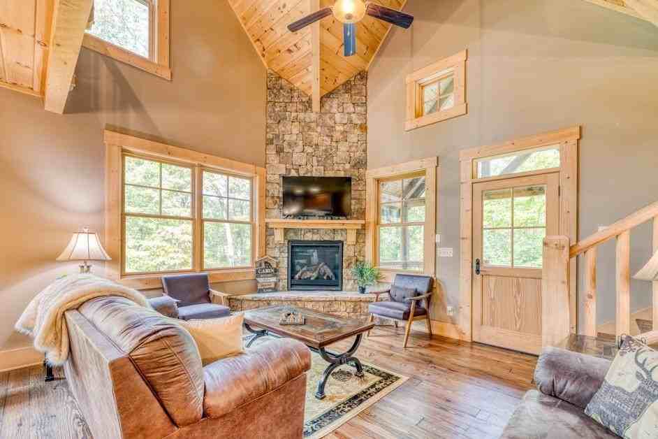 111 Watkins Farm Rd - Photo 4 of 45