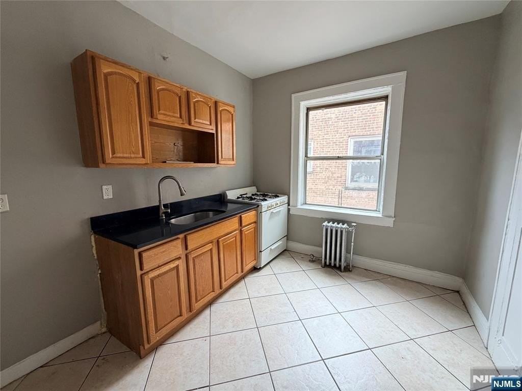 16 Irving St #C7 - Photo 4 of 8