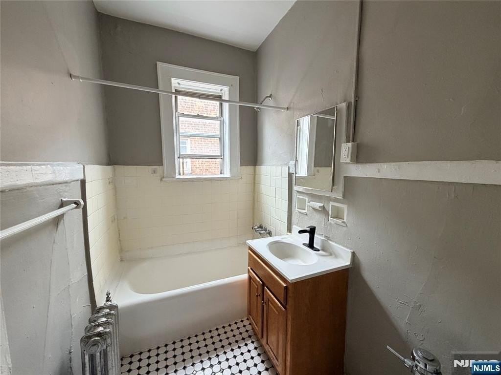 16 Irving St #C7 - Photo 5 of 8