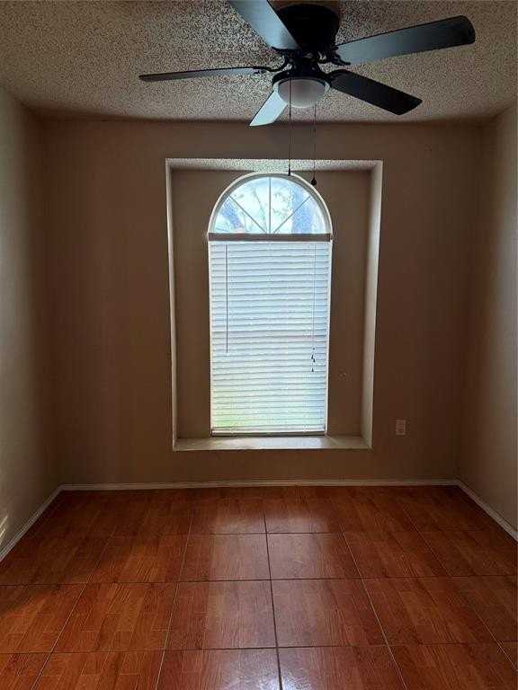 2820 Bent Brook Dr - Photo 2 of 3