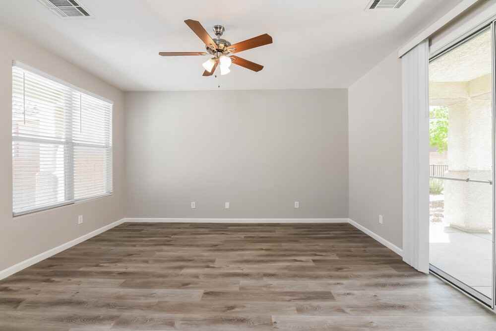 9011 College Green St - Photo 5 of 17