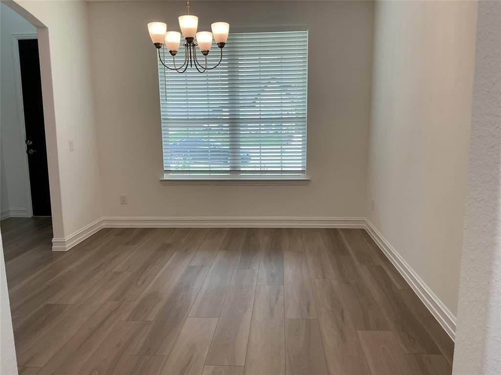736 Auburn Ave - Photo 6 of 40