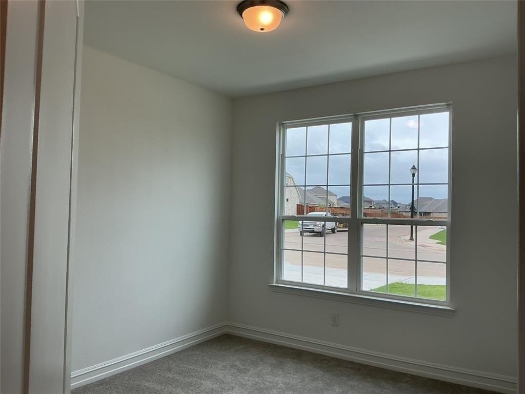 736 Auburn Ave - Photo 7 of 40