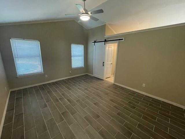 8221 Mark Ln - Photo 5 of 11