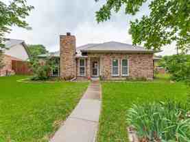 829 Broadmoor Dr - Photo 1 of 1