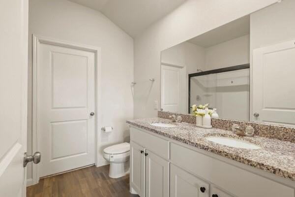 513 Jameson St - Photo 5 of 16