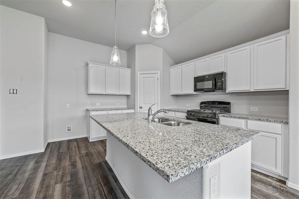 1944 Javelina St - Photo 2 of 24