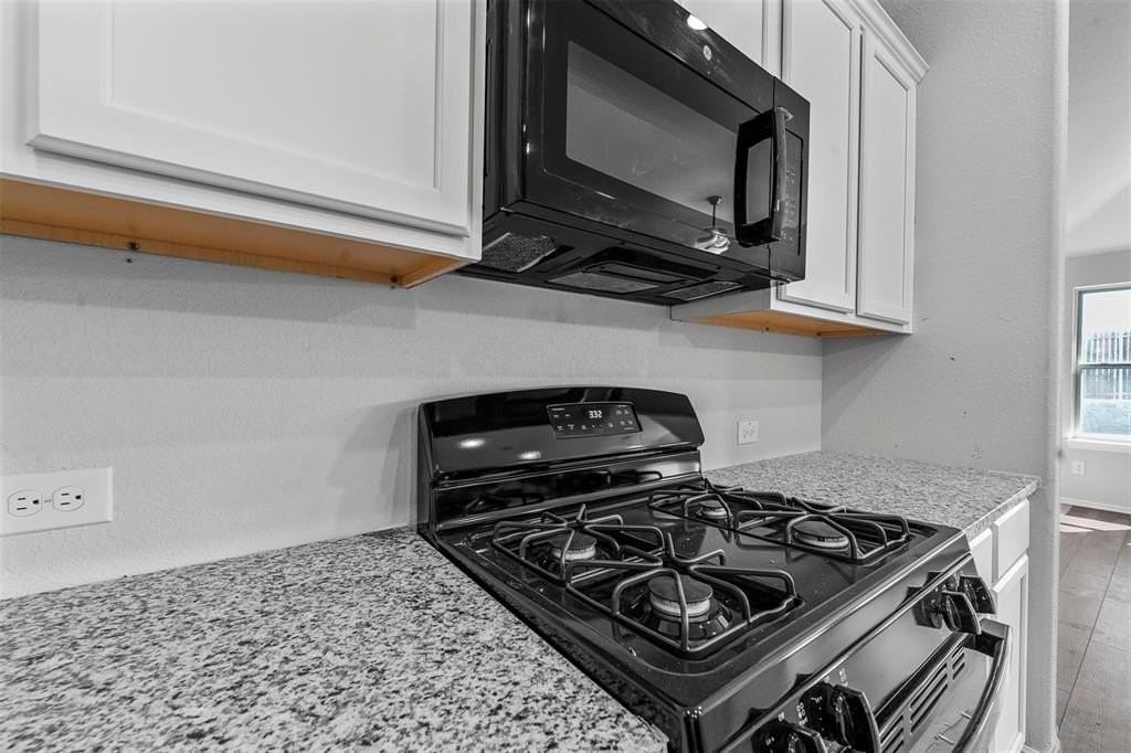 1944 Javelina St - Photo 3 of 24