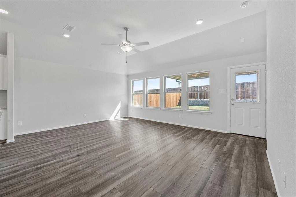 1944 Javelina St - Photo 5 of 24