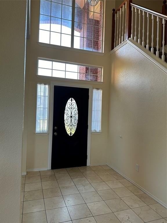 1409 Burlington Dr - Photo 2 of 12