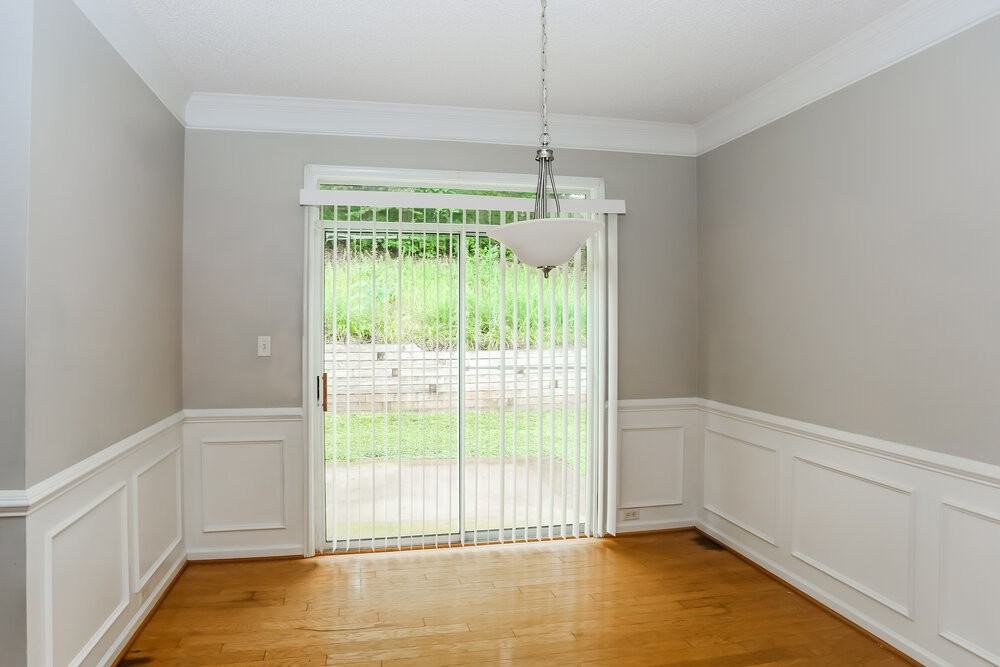 6918 Lowen Rd - Photo 7 of 17