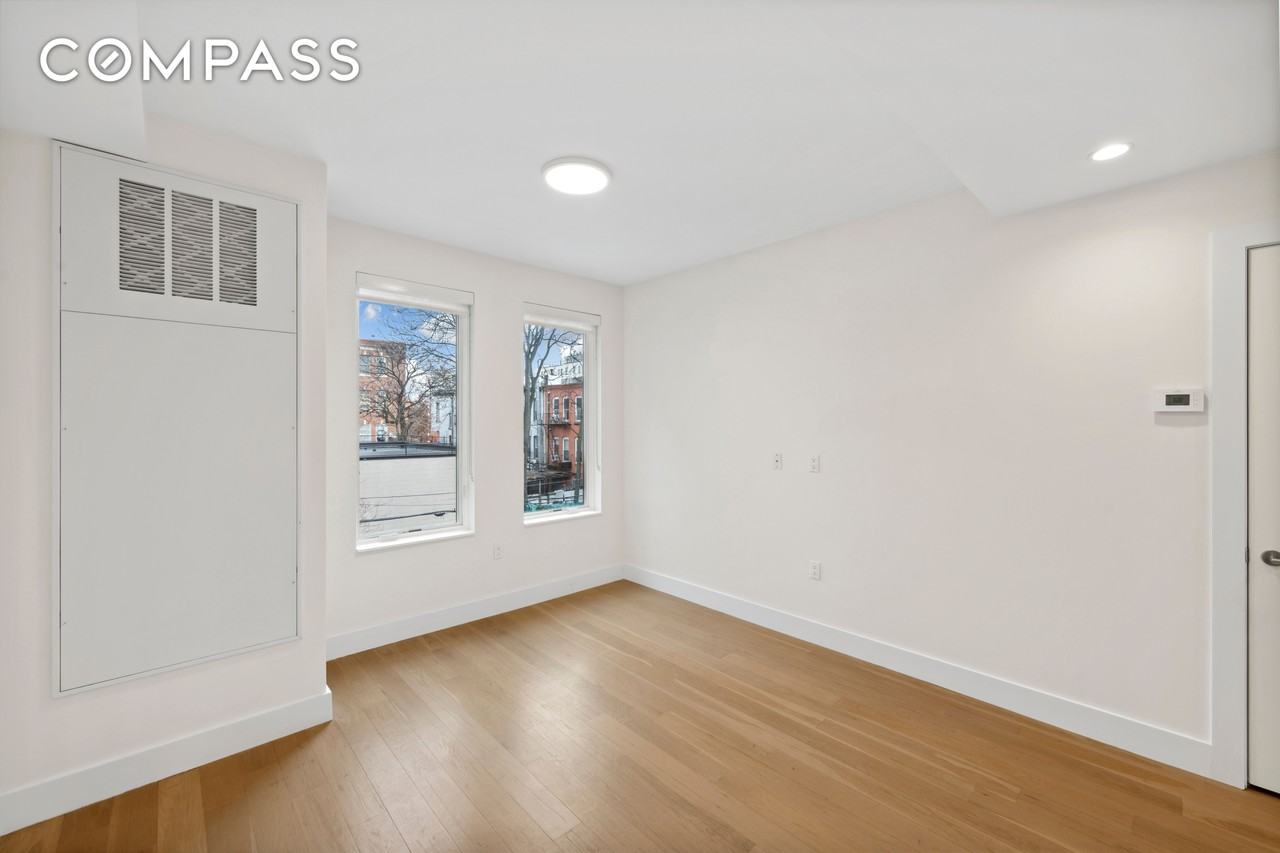 195 Clarkson Ave #5C - Photo 4 of 17