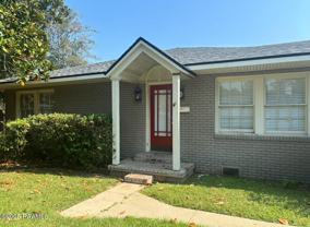 121 Oakcrest Dr - Photo 1 of 1