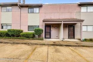110 W Bayou Pkwy #102 - Photo 1 of 1