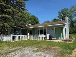 featured image of 896 Grace Ave