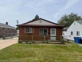 featured image of 5665 Nightingale St