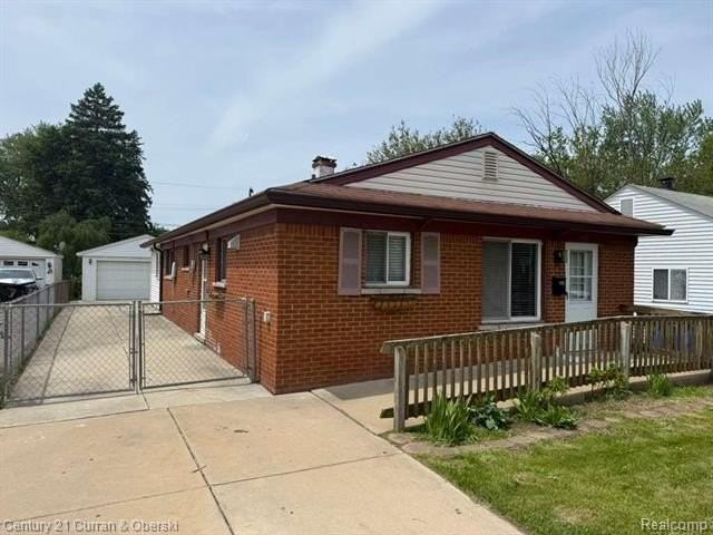 5665 Nightingale St - Photo 2 of 14