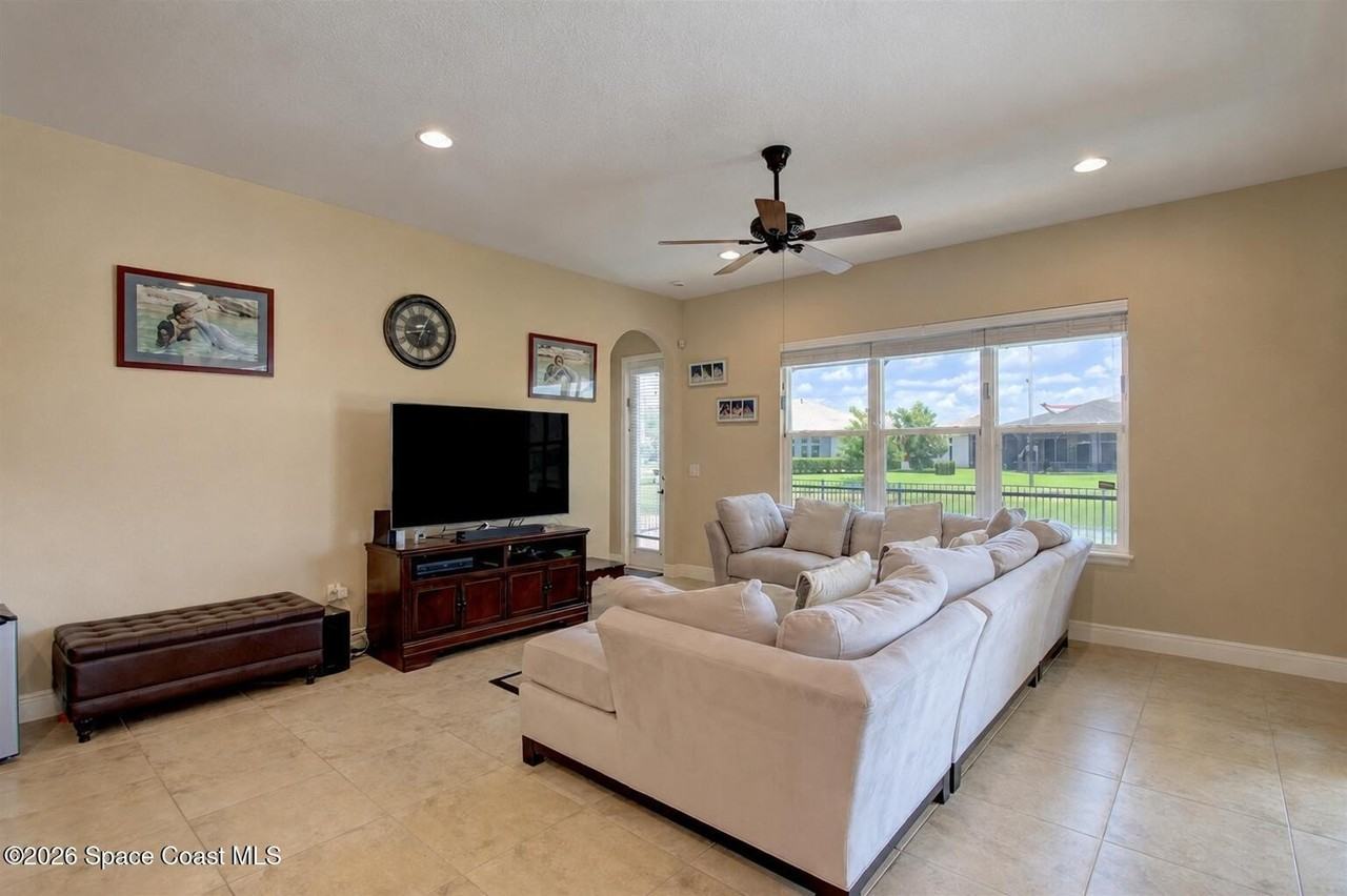 3051 Tryall Ct - Photo 4 of 38
