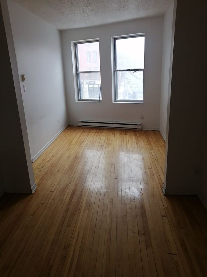 5858 Rue Sherbrooke Ouest #4 - Photo 4 of 8