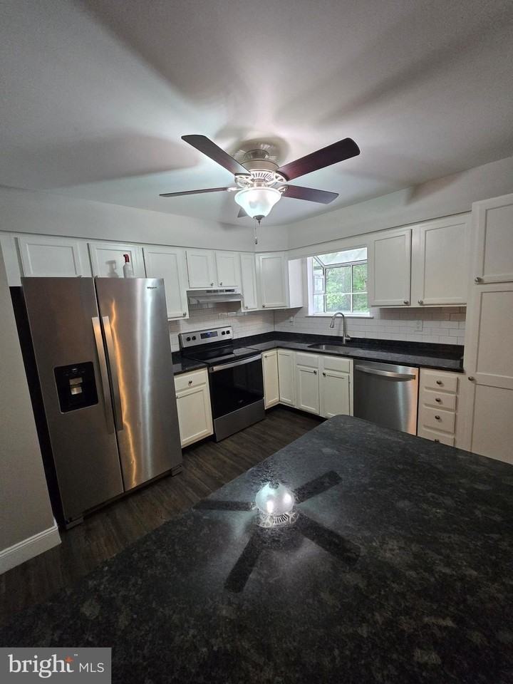 12443 San Jose Ln - Photo 3 of 15