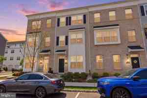 featured image of 124 Annapolis St